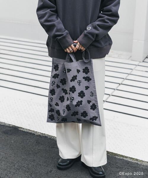 THE GOODLAND MARKET（ザグッドランドマーケット）の「EXPO2025 TOTE-FLOWER（トートバッグ・レディース・オフホワイト/グレー・ONE）」の7枚目の写真