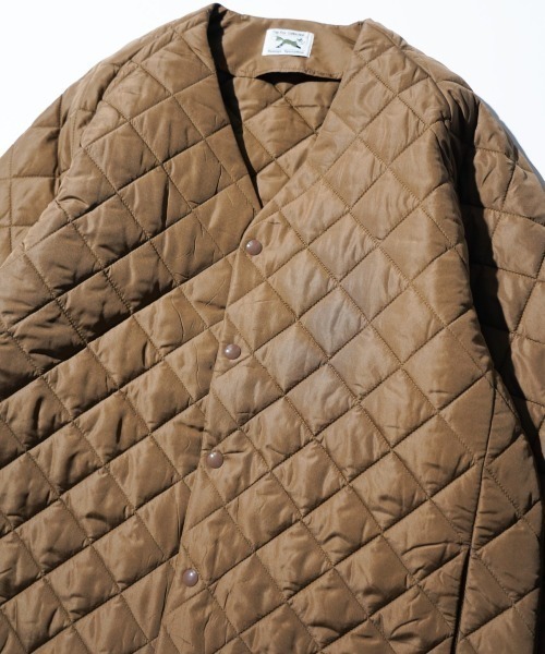 PENNEYS（ぺニーズ）の「PENNEY'S ぺニーズ / THE FOX STANDARD QUILT V CARDIGAN（ナイロンジャケット・メンズ・ブラック/グレー/ネイビー/ブラウン・LARGE/MEDIUM）」の5枚目の写真