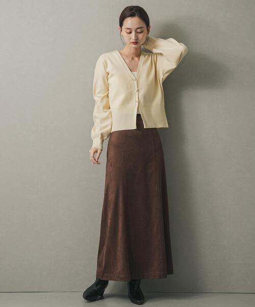 SENSE OF PLACE by URBAN RESEARCH（センスオブプレイスバイアーバンリサーチ）の「ニュアンスボタンVネックカーディガン（カーディガン/ボレロ・レディース・レッド/ブラック/アイボリー・ONE）」の18枚目の写真