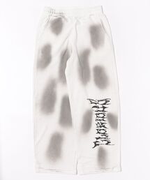 Revo.（レボ）の「［セットアップ対応］Y2K グランジ スプレー加工 ロゴプリント スウェット ワイドパンツ【UNISEX】（スウェットパンツ）」