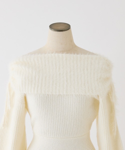 one after another NICE CLAUP（ワンアフターアナザーナイスクラップ）の「オフショルニットワンピース（ワンピース・レディース・アイボリー/ブラック/チャコールグレー/モカ/ライトピンク・SMALL/MEDIUM）」の7枚目の写真