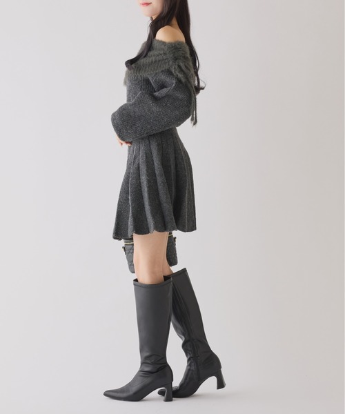 one after another NICE CLAUP（ワンアフターアナザーナイスクラップ）の「オフショルニットワンピース（ワンピース・レディース・アイボリー/ブラック/チャコールグレー/モカ/ライトピンク・SMALL/MEDIUM）」の22枚目の写真