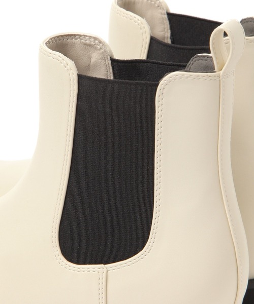 Elura（エルーラ）の「インヒールサイドゴアブーツ/579658（ブーツ・レディース・オフホワイト/ブラック・SMALL/MEDIUM/LARGE）」の21枚目の写真