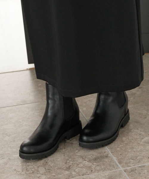 Elura（エルーラ）の「インヒールサイドゴアブーツ/579658（ブーツ・レディース・オフホワイト/ブラック・SMALL/MEDIUM/LARGE）」の7枚目の写真