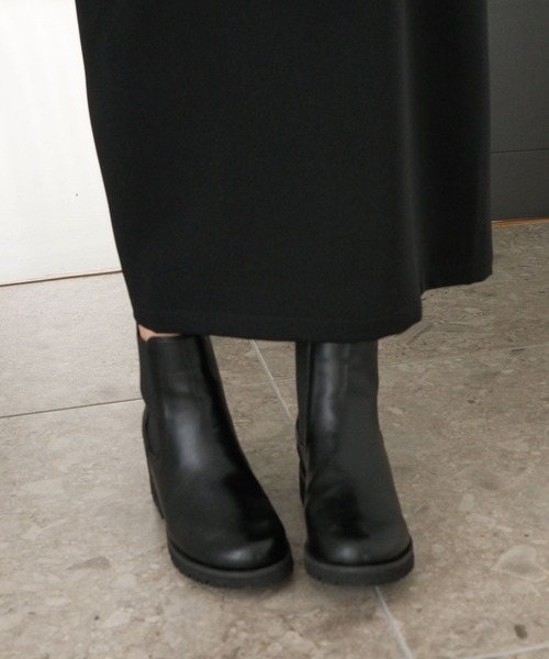 Elura（エルーラ）の「インヒールサイドゴアブーツ/579658（ブーツ・レディース・オフホワイト/ブラック・SMALL/MEDIUM/LARGE）」の8枚目の写真