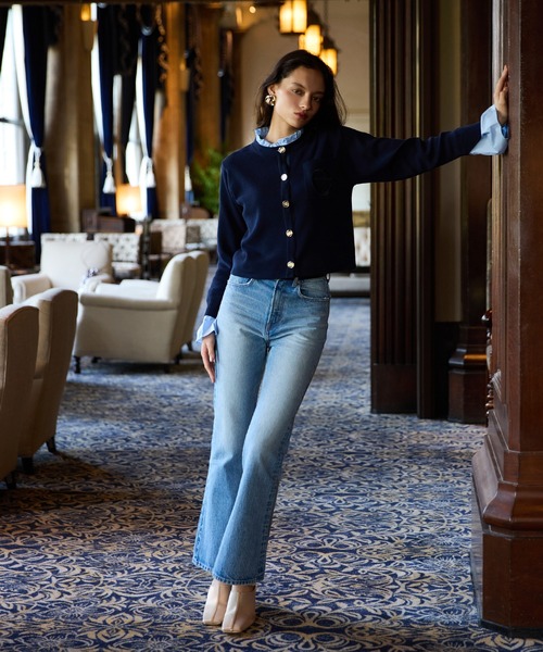 EIMY ISTOIRE（エイミーイストワール）の「スリムフレアデニムパンツ（デニムパンツ・レディース・ライトブルー・25inch/24inch/23inch）」の14枚目の写真