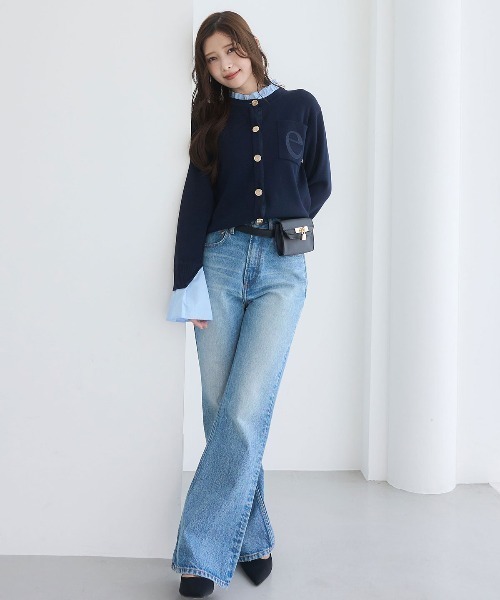 EIMY ISTOIRE（エイミーイストワール）の「スリムフレアデニムパンツ（デニムパンツ・レディース・ライトブルー・25inch/24inch/23inch）」の10枚目の写真