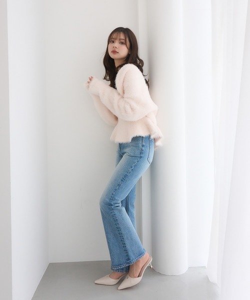 EIMY ISTOIRE（エイミーイストワール）の「スリムフレアデニムパンツ（デニムパンツ・レディース・ライトブルー・25inch/24inch/23inch）」の19枚目の写真