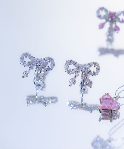 JILL by JILL STUART(ジルバイジルスチュアート)の「◇Cubic リボンイヤリング(イヤリング・レディース・ピンク/シルバー・FREE)」の4枚目の写真