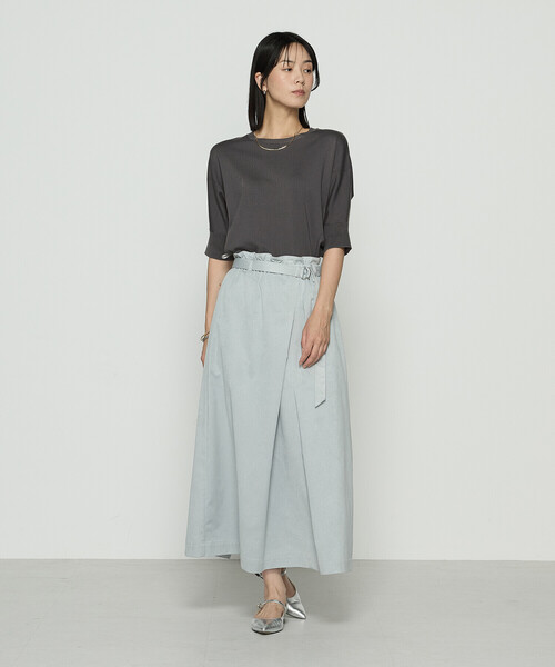 Gabardine K.T(ギャバジンケーティー)の「リヨセル天竺 ゆったりニットソー(Tシャツ/カットソー・レディース・グレー/ライトベージュ/ブラック・9号)」の4枚目の写真