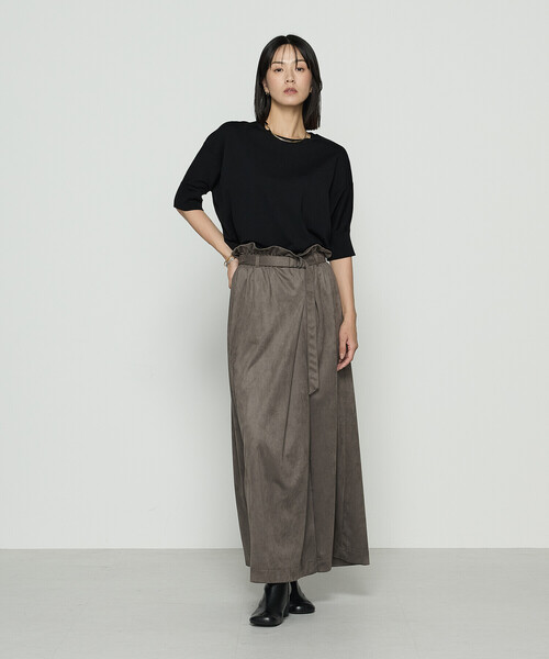 Gabardine K.T(ギャバジンケーティー)の「リヨセル天竺 ゆったりニットソー(Tシャツ/カットソー・レディース・グレー/ライトベージュ/ブラック・9号)」の6枚目の写真