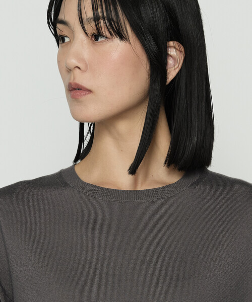Gabardine K.T(ギャバジンケーティー)の「リヨセル天竺 ゆったりニットソー(Tシャツ/カットソー・レディース・グレー/ライトベージュ/ブラック・9号)」の13枚目の写真