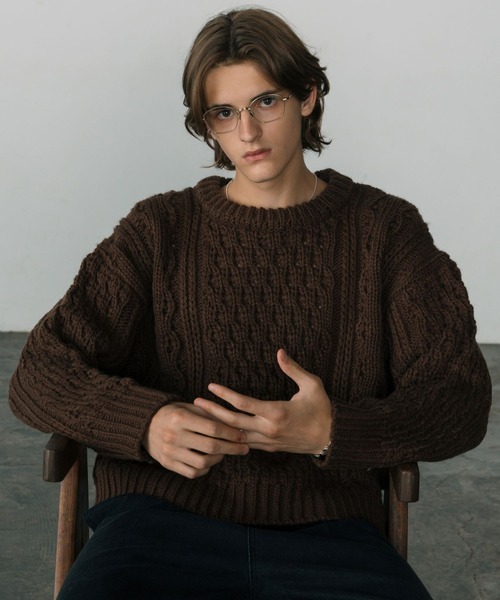LURAKU(ルラク)の「【LURAKU】Wool Heavy Cable Knit / ウールヘビーケーブルニット(ニット/セーター・メンズ・オフホワイト/ブラック/ブラウン・L/M)」の3枚目の写真