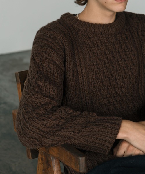 LURAKU(ルラク)の「【LURAKU】Wool Heavy Cable Knit / ウールヘビーケーブルニット(ニット/セーター・メンズ・オフホワイト/ブラック/ブラウン・L/M)」の8枚目の写真