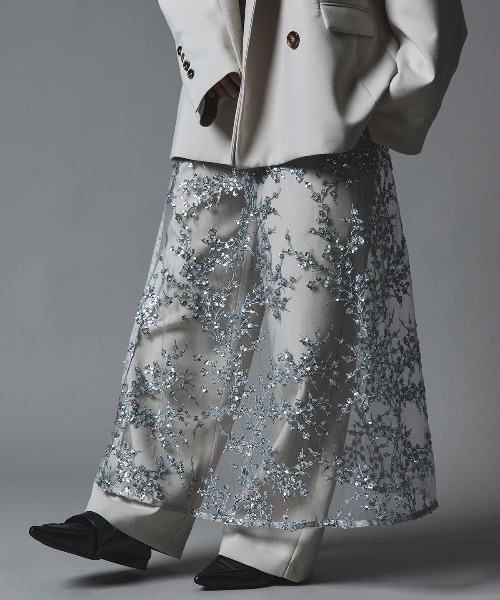 W:Huku(フーク)の「フラワー スパンコール ラップ スカート / Flower Sequined Wrap Skirt(スカート・レディース・ブラック/シルバー/ゴールド/ネイビー・FREE)」の3枚目の写真