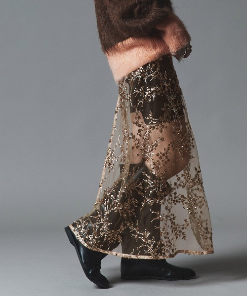W:Huku(フーク)の「フラワー スパンコール ラップ スカート / Flower Sequined Wrap Skirt(スカート・レディース・ブラック/シルバー/ゴールド/ネイビー・FREE)」の5枚目の写真