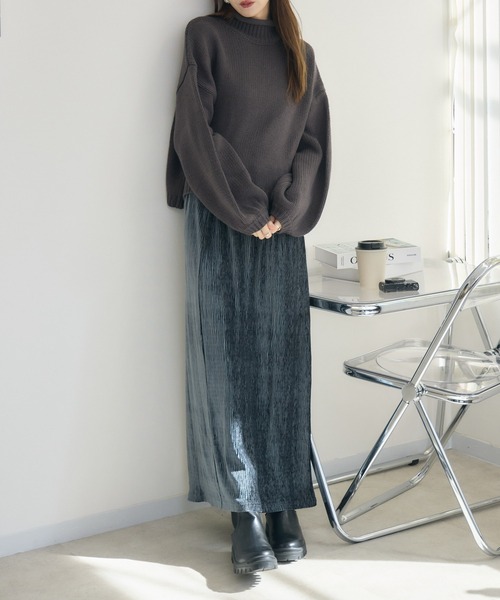 RU.TI.LE(ルチル)の「【RU.TI.LE】ロールネックニット(ニット/セーター・レディース・レッド/チャコールグレー・MEDIUM)」の5枚目の写真