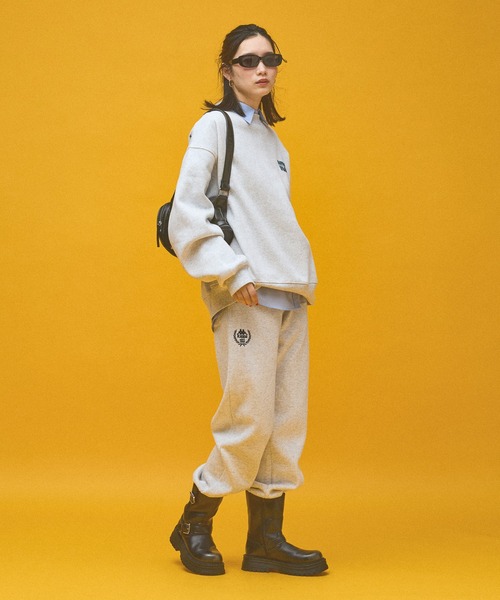 Kappa（カッパ）の「≪Kappa×and ST ウェルネスクラブ≫レギュラーフィットスウェットパンツ (ユニセックス)（スウェットパンツ・レディース・ブルー/ブラック/ホワイト・MEDIUM/LARGE/SMALL）」の10枚目の写真