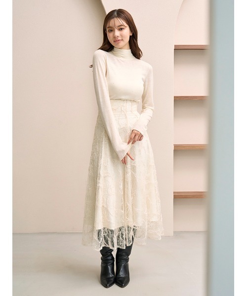 SNIDEL（スナイデル）の「バックオープンニットプルオーバー（ニット/セーター・レディース・ライトブルー/オフホワイト/グレー・F）」の17枚目の写真