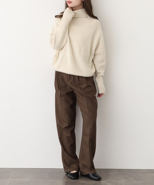 BRODIAEA(ブローディア)の「BRODIAEA リブタートルホールガーメントニット 日本製(ニット/セーター・レディース・ブルーグリーン/レンガ/アイボリー/グレー・40)」の9枚目の写真