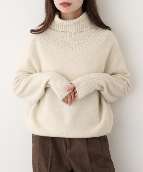 BRODIAEA(ブローディア)の「BRODIAEA リブタートルホールガーメントニット 日本製(ニット/セーター・レディース・ブルーグリーン/レンガ/アイボリー/グレー・40)」の8枚目の写真