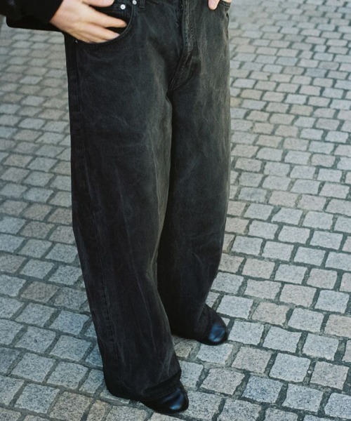 LIDNM（リドム）の「CRACK WASHED BAGGY DENIM PANTS（デニムパンツ・メンズ・ブラック系その他2・SMALL/MEDIUM）」の20枚目の写真