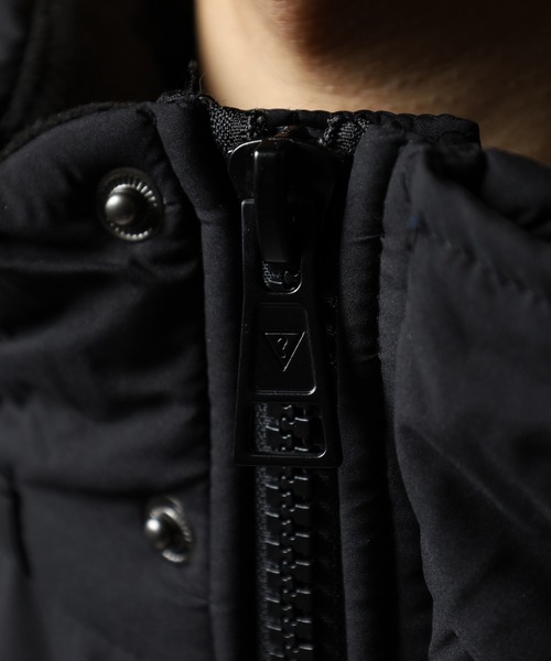 GUESS JEANS(ゲスジーンズ)の「GUESS JEANS ミドル丈パファージャケット(ダウンジャケット/コート・メンズ・ブラック・XL/S/L/M)」の20枚目の写真