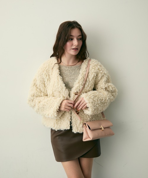 Lunea(ルネア)の「Vネックボアブルゾン(ブルゾン・レディース・ブラウン/ベージュ・FREE)」の12枚目の写真