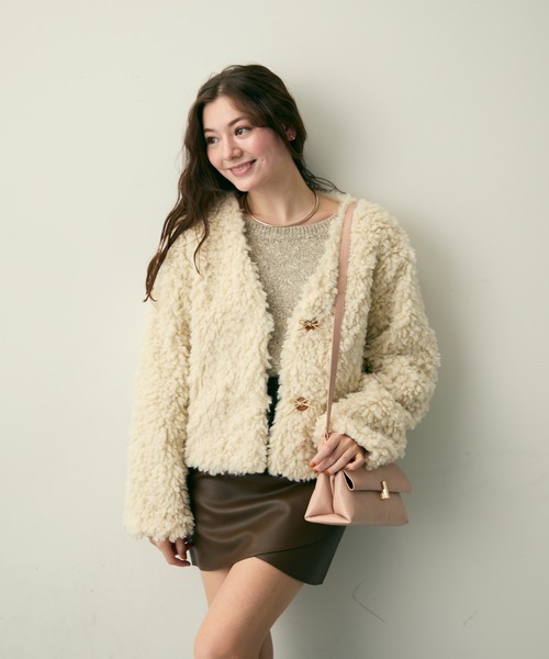 Lunea(ルネア)の「Vネックボアブルゾン(ブルゾン・レディース・ブラウン/ベージュ・FREE)」の22枚目の写真