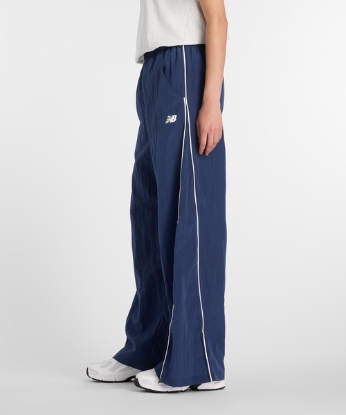 NEW BALANCE（ニューバランス）の「スポーツレガシーパンツ（スウェットパンツ・レディース・ネイビー・SMALL/MEDIUM/LARGE/X-LARGE）」の2枚目の写真