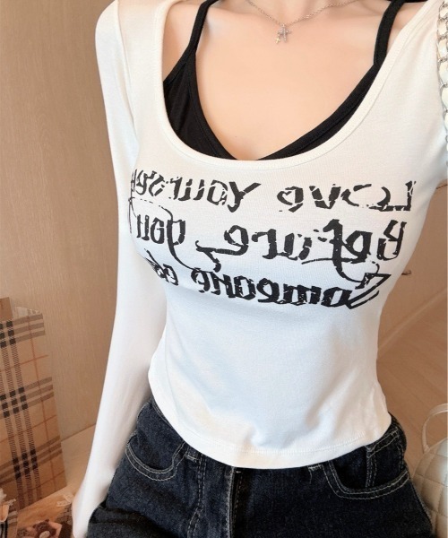 lilful(リルフル)の「【26年春夏新作】カップ付き フェイクレイヤード ロングスリーブトップス(Tシャツ/カットソー・レディース・ベージュ/ホワイト/レッド/ブラック・F)」の10枚目の写真