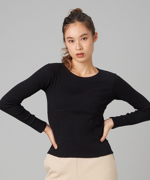 Chacott（チャコット）の「ホリデーラメロングスリーブTシャツ（Tシャツ/カットソー・レディース・ブラック/ベージュ・M）」の4枚目の写真
