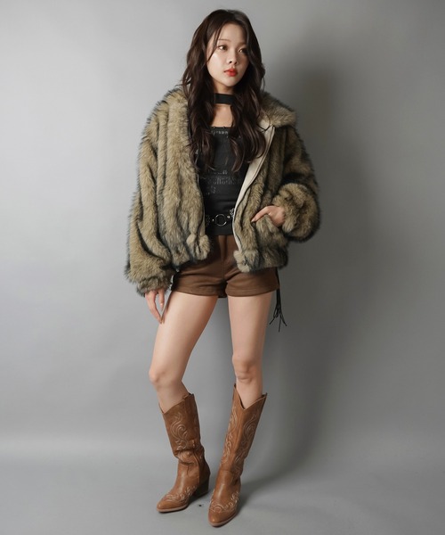 SPINNS（スピンズ）の「ウエスタンムードが今っぽ可愛い★美脚魅せスウェードショーパン（その他パンツ・レディース・ブラック/ブラウン・ONESIZE）」の10枚目の写真