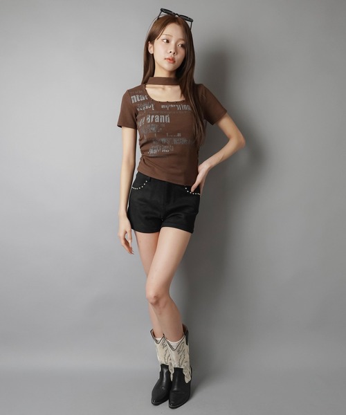 SPINNS(スピンズ)の「ウエスタンムードが今っぽ可愛い★美脚魅せスウェードショーパン(その他パンツ・レディース・ブラック/ブラウン・ONESIZE/M/S)」の11枚目の写真