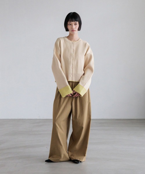 LOWRYS FARM（ローリーズファーム）の「バイカラークルーカーディガン　636133（カーディガン/ボレロ・レディース・ブラウン/アイボリー/ネイビー・FREE）」の4枚目の写真