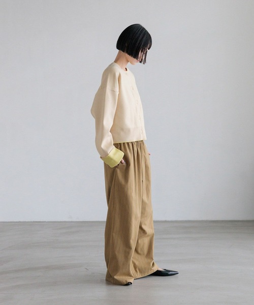 LOWRYS FARM（ローリーズファーム）の「バイカラークルーカーディガン　636133（カーディガン/ボレロ・レディース・ブラウン/アイボリー/ネイビー・FREE）」の5枚目の写真