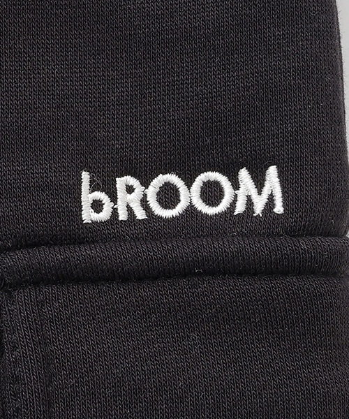 b・ROOM(ビールーム)の「【デイリースタンダードウェアシリーズ】【吸水速乾】ゆったりシルエットのカーゴスウェットパンツ【子供服】【キッズ】【男の子】【女の子】(スウェットパンツ・キッズ・オフホワイト/ブラック/ライトピンク/ブルーグレー/トップグレー/パープル/ダークブラウン・110cm/120cm/130cm/100cm/140cm/150cm)」の15枚目の写真