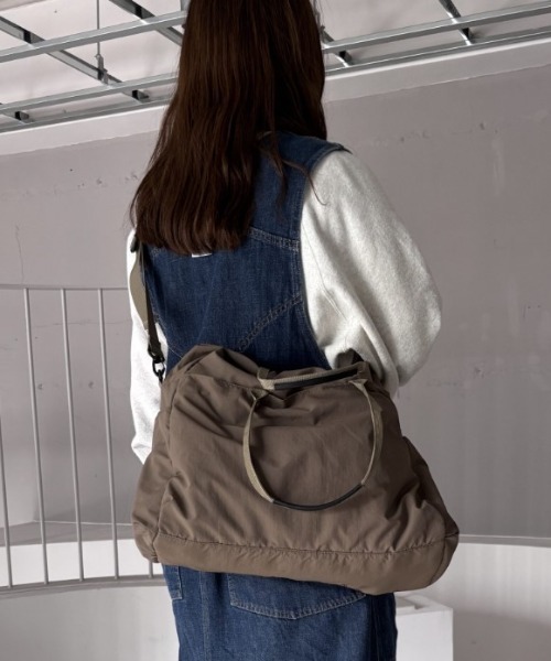 EARTH MADE(アースメイド)の「11POCKET INSIDE PRINT BOSTON(ボストンバッグ・メンズ・ブラック/ブラウン/ダークグレー/サンドベージュ/キャメル/ダークネイビー・FREE)」の3枚目の写真