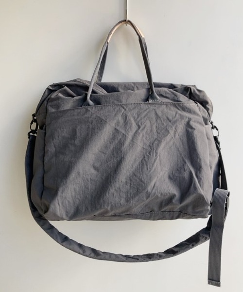 EARTH MADE(アースメイド)の「11POCKET INSIDE PRINT BOSTON(ボストンバッグ・メンズ・ブラック/ブラウン/ダークグレー/サンドベージュ/キャメル/ダークネイビー・FREE)」の2枚目の写真