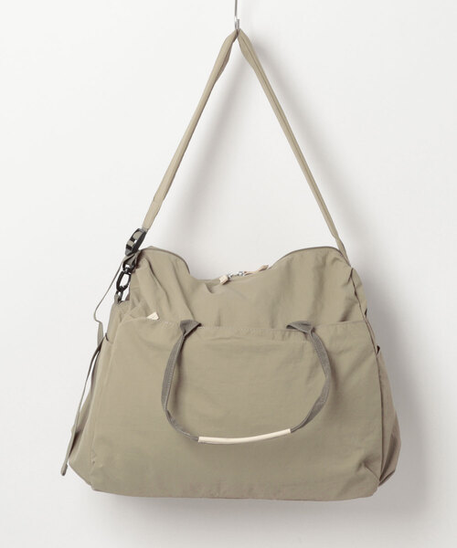 EARTH MADE(アースメイド)の「11POCKET INSIDE PRINT BOSTON(ボストンバッグ・メンズ・ブラック/ブラウン/ダークグレー/サンドベージュ/キャメル/ダークネイビー・FREE)」の4枚目の写真