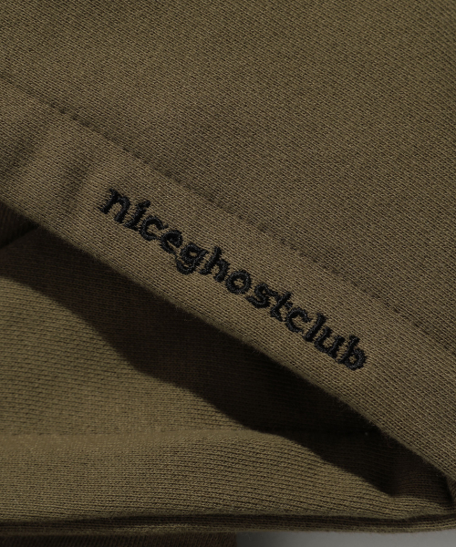 NICE GHOST CLUB（ナイスゴーストクラブ）の「BUNNYBEAR SPRAY ARTWORK HOODIE_KHAKI(NG2ESUM409A)（パーカー・レディース・カーキ・S/M/L）」の4枚目の写真