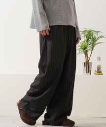 1111clothing（ワンフォークロージング）の「ワンタック ストライプ ワイドスラックス / One-pleat Striped Wide-leg Slacks（スラックス）」