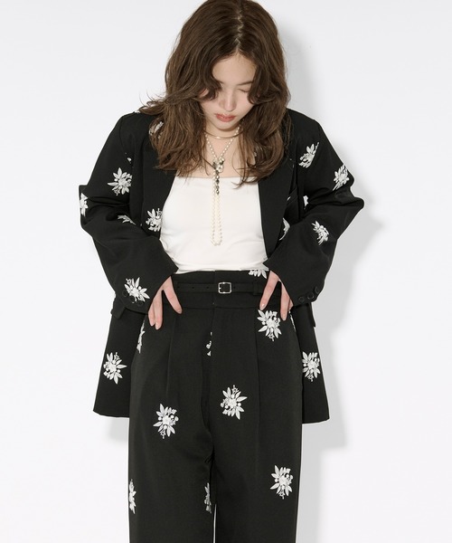 Ezick(エジック)の「Embroidery single jacket 刺繍シングルジャケット(テーラードジャケット・レディース・グレー/ブラック・FREE)」の17枚目の写真