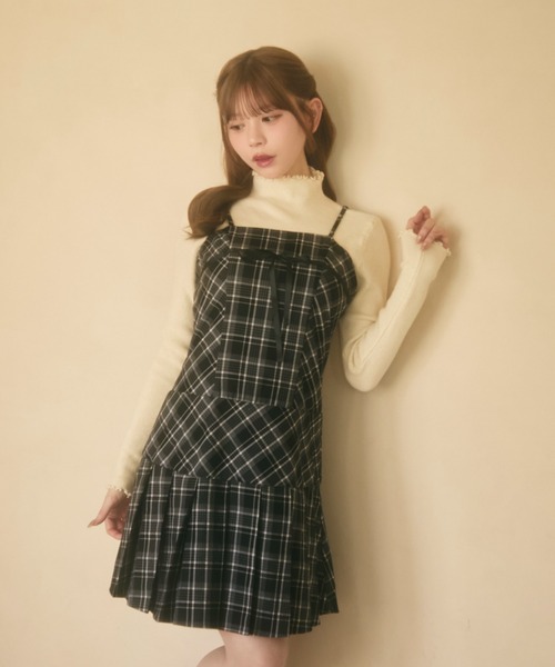 TITTY&CO.（ティティーアンドコー）の「プリーツキャミワンピース（ワンピース・レディース・ネイビー/ブラック・FREE）」の3枚目の写真