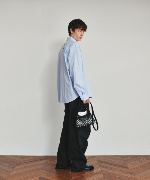 HEUTE（ホイテ）の「LONG SLEEVE STRIPE SHIRT (BLUE)（シャツ/ブラウス・メンズ・その他・M/L）」の2枚目の写真
