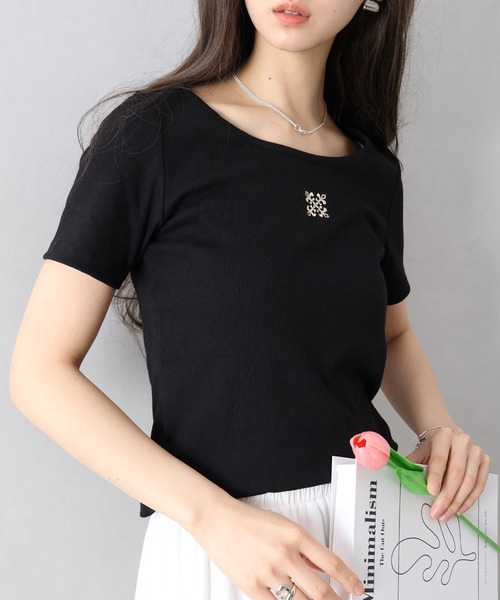 SpRay(スプレイ)の「テレコ刺繍モチーフ Tシャツ(Tシャツ/カットソー・レディース・オフホワイト/ブラック/チャコールグレー/グレー・FREE)」の3枚目の写真