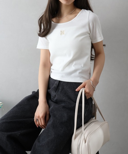 SpRay(スプレイ)の「テレコ刺繍モチーフ Tシャツ(Tシャツ/カットソー・レディース・オフホワイト/ブラック/チャコールグレー/グレー・FREE)」の6枚目の写真