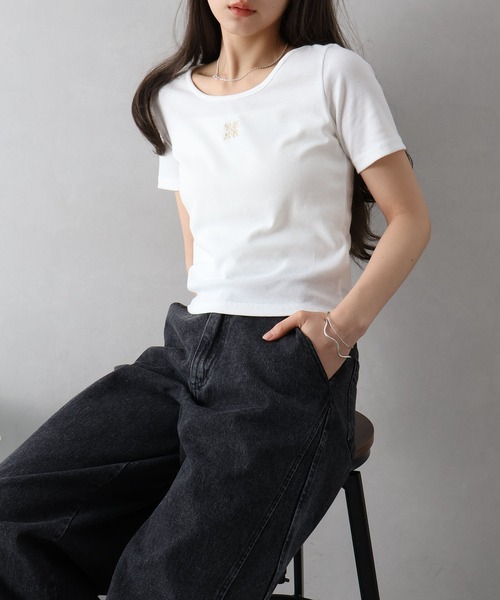 SpRay(スプレイ)の「テレコ刺繍モチーフ Tシャツ(Tシャツ/カットソー・レディース・オフホワイト/ブラック/チャコールグレー/グレー・FREE)」の7枚目の写真