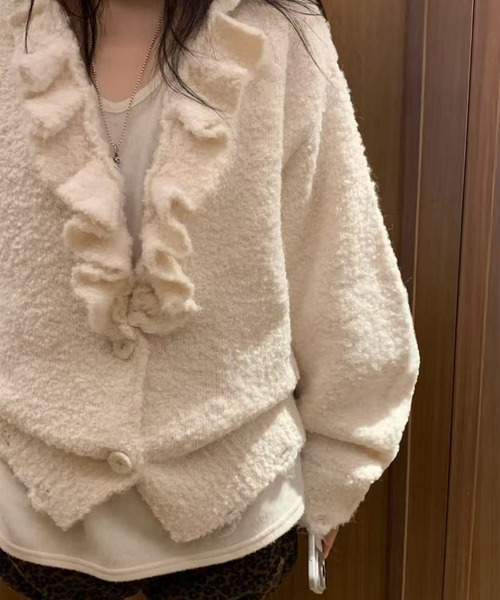 LYEON（リヨン）の「ラッフルフリルブークレニットカーディガン（カーディガン/ボレロ・レディース・ブラック/ベージュ/オフホワイト・FREE）」の8枚目の写真