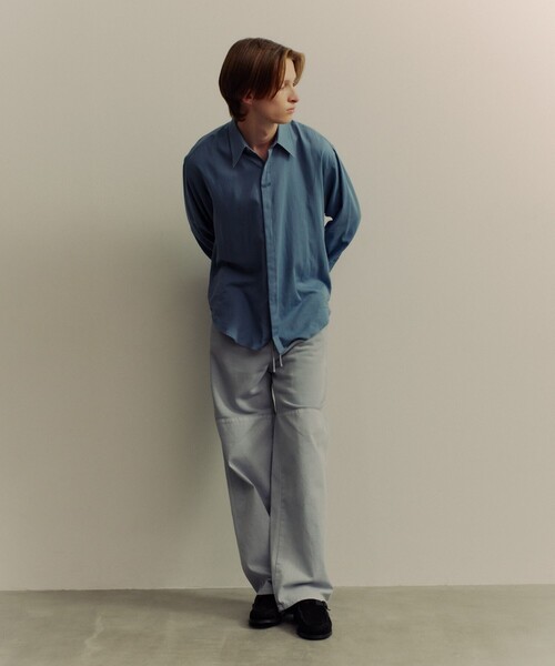 ADAM ET ROPE'（アダムエロペ）の「《別注》【AMOMENTO for ADAM ET ROPE'】 DRAWSTRING DENIM PANTS（その他パンツ・メンズ・チャコールグレー・M）」の5枚目の写真